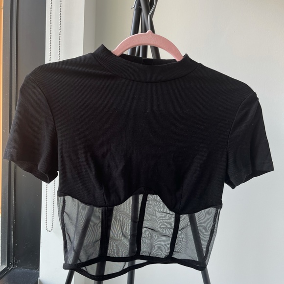 Mesh bottom t-shirt - Picture 3 of 3